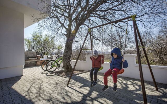 Secluded Holiday Home in Cesarica, Karlobag Near the Sea