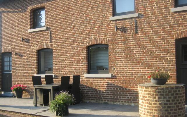 Holiday Home in Epen With Fenced Garden