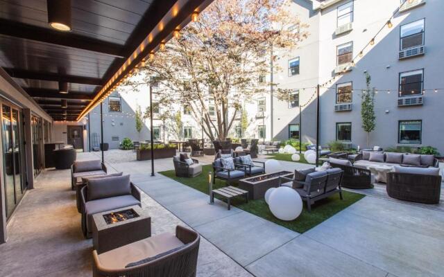 voco The Darwin Atlanta Midtown by IHG