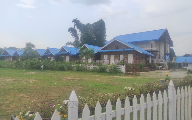 Chang's Resort
