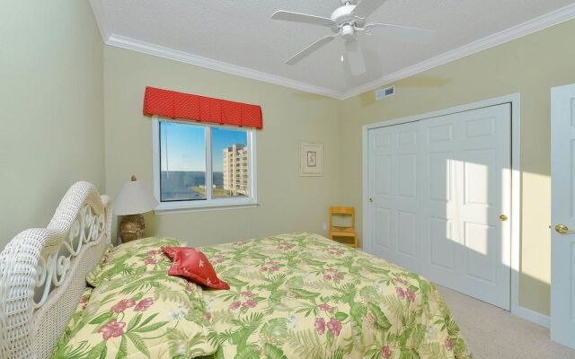 Astoria 402 by RedAwning