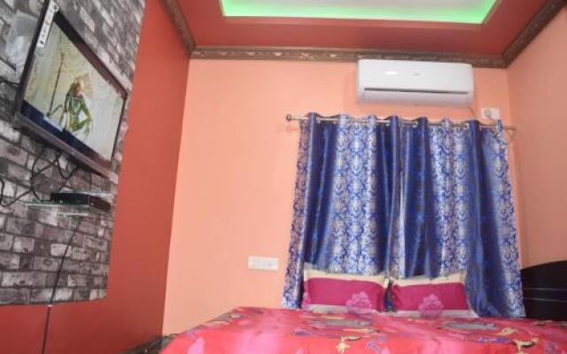 12 Homestay Apartments