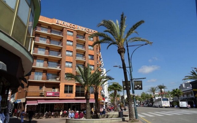 Apartamentos Marina Beach