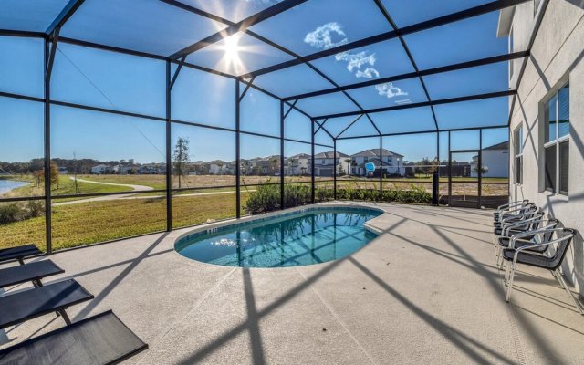 8BR Family Home With Private Pool Theatre Room