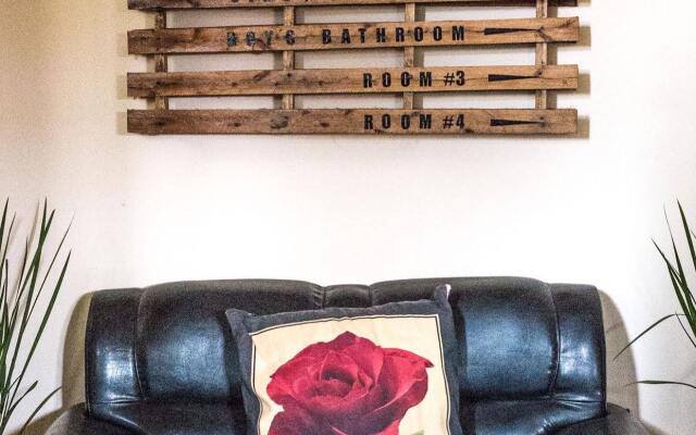 São Jorge Pub Hostel