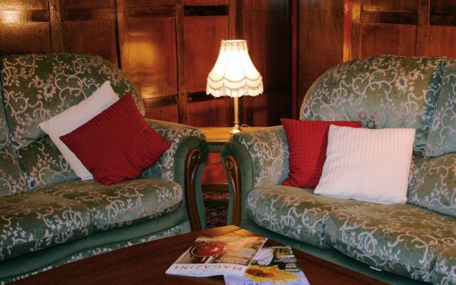Royal Hotel