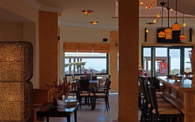 Maria Beach Hotel