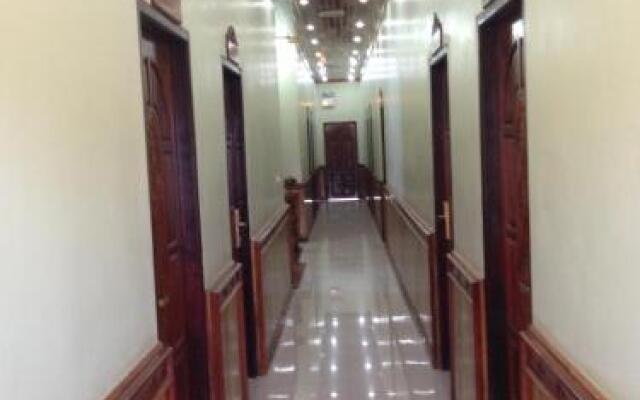Amphon Hotel