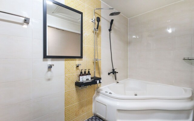 Jinju Hotel Daom