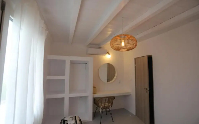 Villa Princess 5 4Bed with Small Tub Panormos Beach
