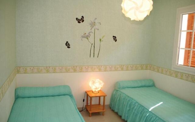 Wonderfully landscaped garden and nice house