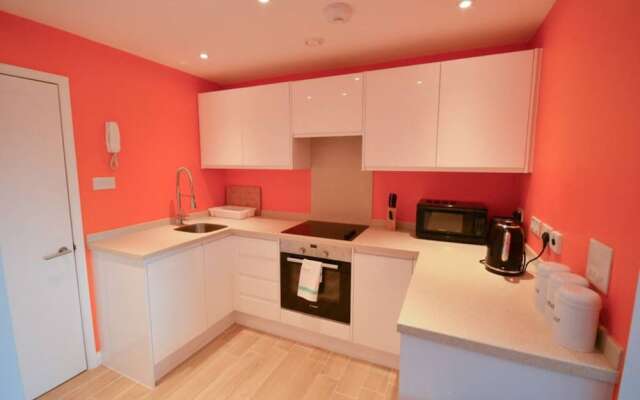 Modern Studio Flat In Clifton