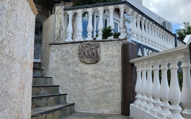 Room in Apartment - One Private Studio With Stunning Full sea View, Shared Pool and Ac