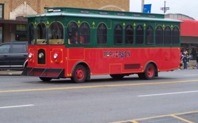 Holiday Inn Express & Suites McPherson by IHG