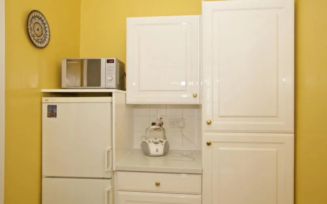 A Place Like Home - Two Bedroom Apartment in Knightsbridge