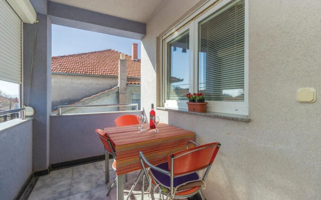 Nice Home in Zadar With Wifi and 2 Bedrooms