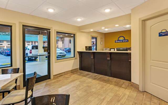 Days Inn by Wyndham Cherokee Near Casino