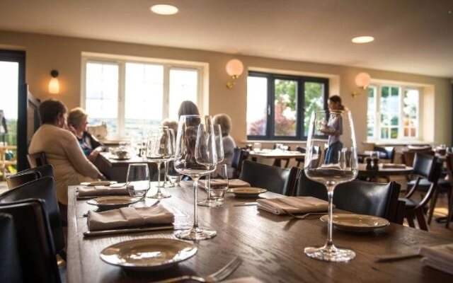 Fox Hall Inn