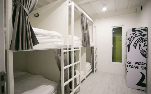The Street Hostel Koh Lipe - Adult Only