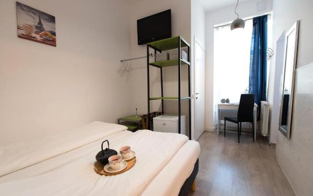 Ultra Central Bohemian Apartment 1