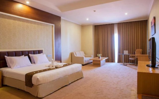 Horison Suites Surabaya