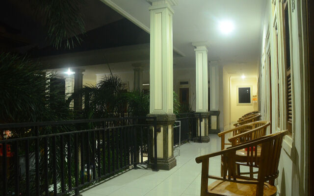 Budget Door Legian Inn