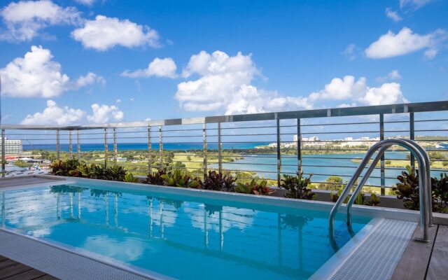 Blue Marine Penthouse