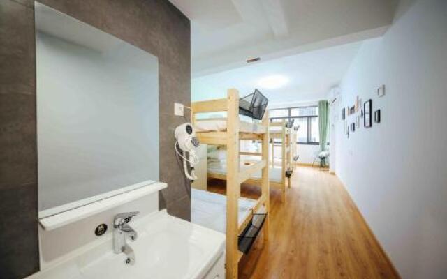 Enjoy International Youth Hostel