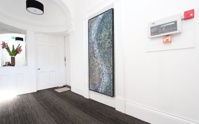 2 Kings Road Executive Studio Apartment