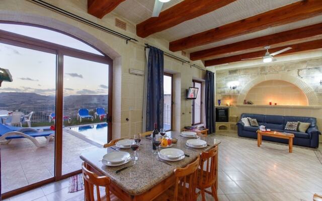 Ta Danjela 4 Bedroom Villa With Private Pool