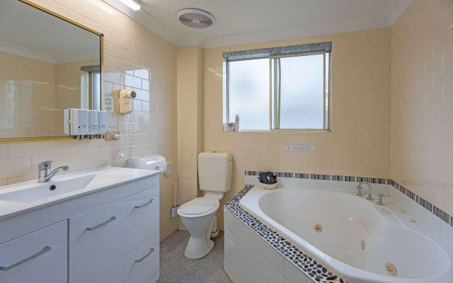 Comfort Inn Shearing Shed