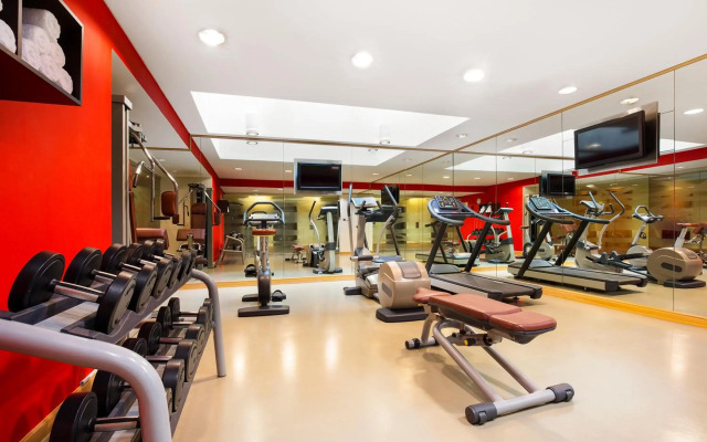 Hotel ibis Al Rigga