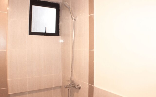 Comfort 1Br With Dining Room At Meikarta Apartment