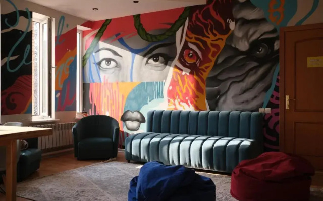 Wanderlust Riverside hostel