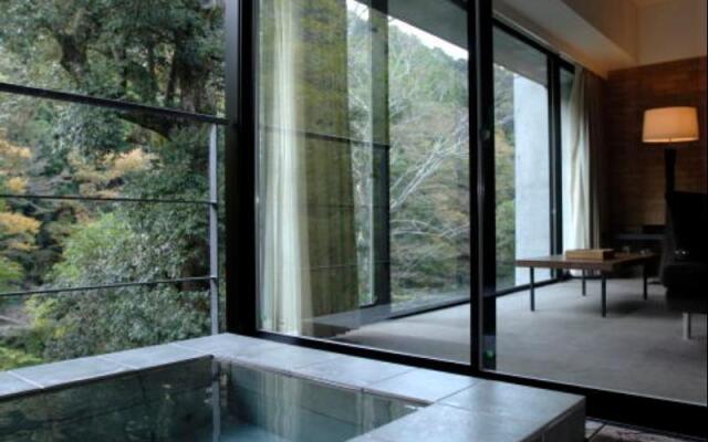 Arcana Izu