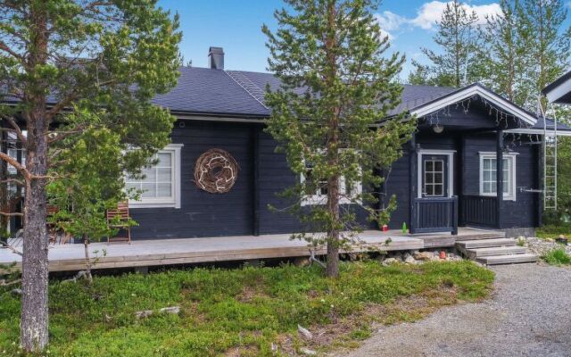 Holiday Home Tuulenpuuska