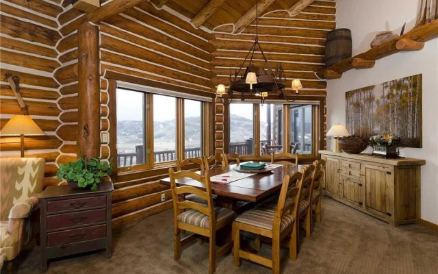 Ponderosa 6 Br Home by RedAwning