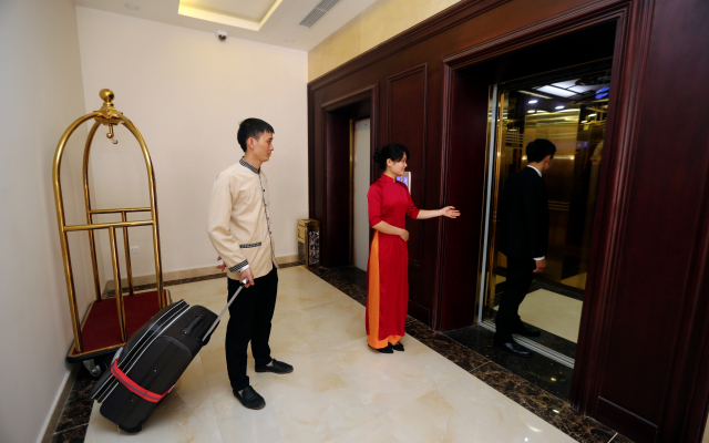 Lenid Hotel Tho Nhuom