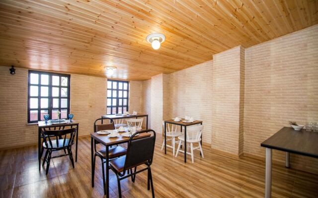 Anbani Hotel City Center