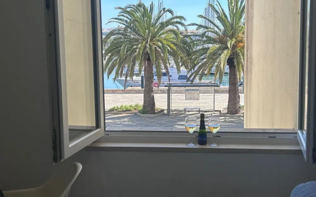 Lagos Marina and Promenade View Apartment Central
