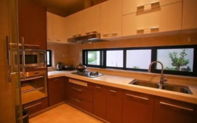 Moon River Villa No 6