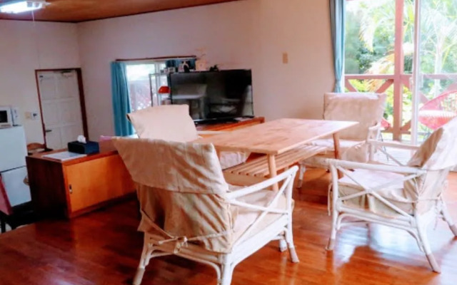 Holiday House Sumire