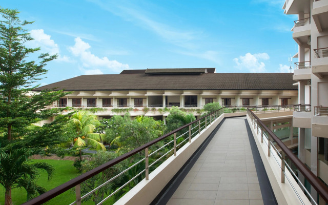 Lombok Raya Hotel