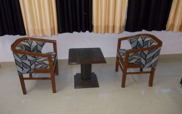 Oyo 19802 Hotel Anant Plaza