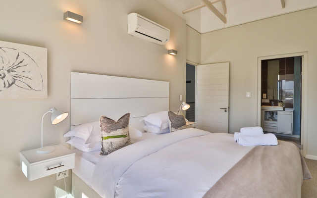 Whale Coast All-Suite-Hotel