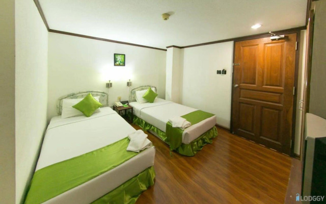 Orchid Hotel