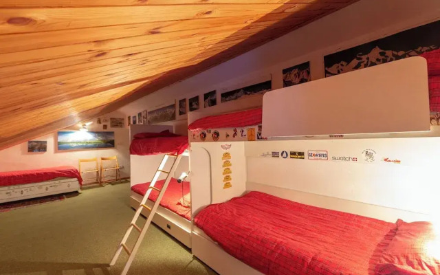 Welcoming 3BR Flat with parking in Verrand