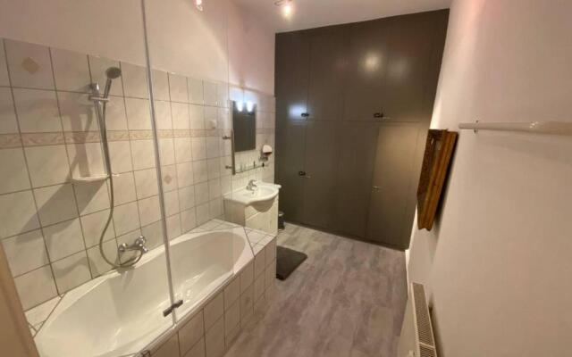 Helle 3-Zimmerwohnung in Uninähe