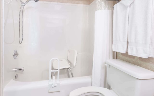 Stony Plain Inn and Suites