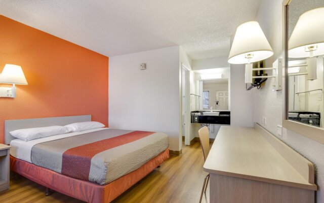 Motel 6 Tempe, AZ - Broadway - ASU